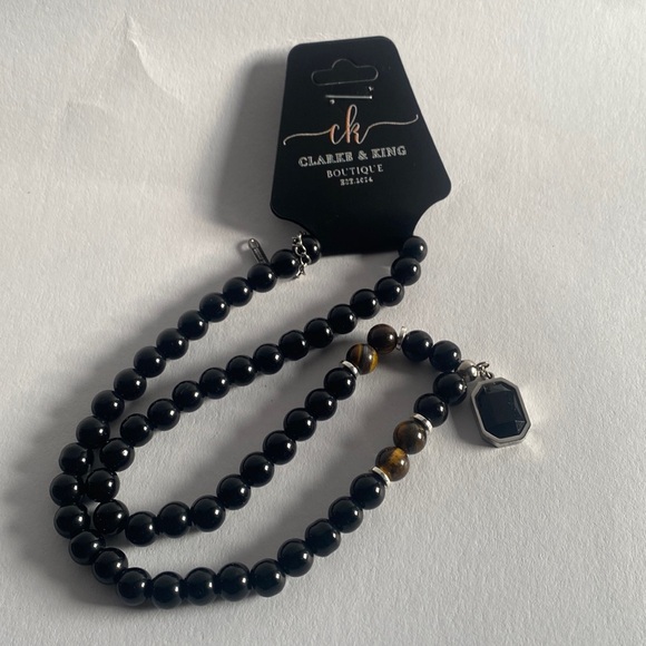 18β+2βMulti coloured Beaded Chain with Fashion Titanium Steel Pendant - Picture 4 of 7